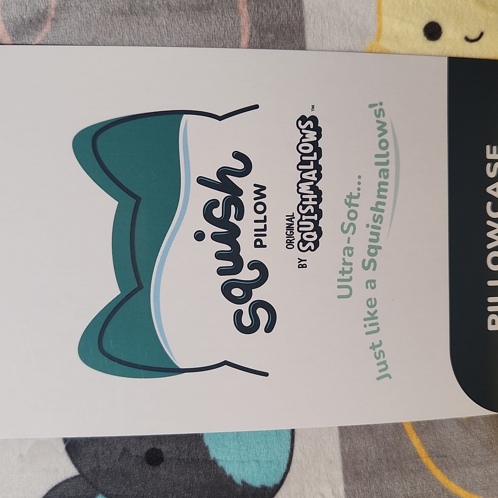 SQUISHMALLOWS ultra Soft Pillow Cases  Each Comes With A SMALL SQUISHMALLOW. - Picture 3 of 16